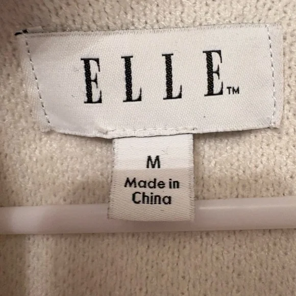 Elle Women's Elegant Cream Ribbed Cardigan - Picture 6 of 7
